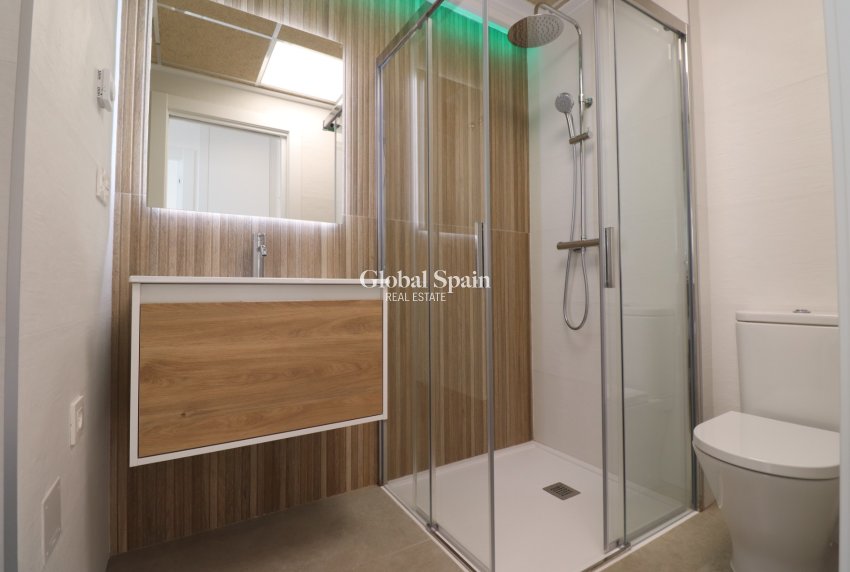 Venta - APARTAMENTO -
Orihuela Costa - Los Balcones