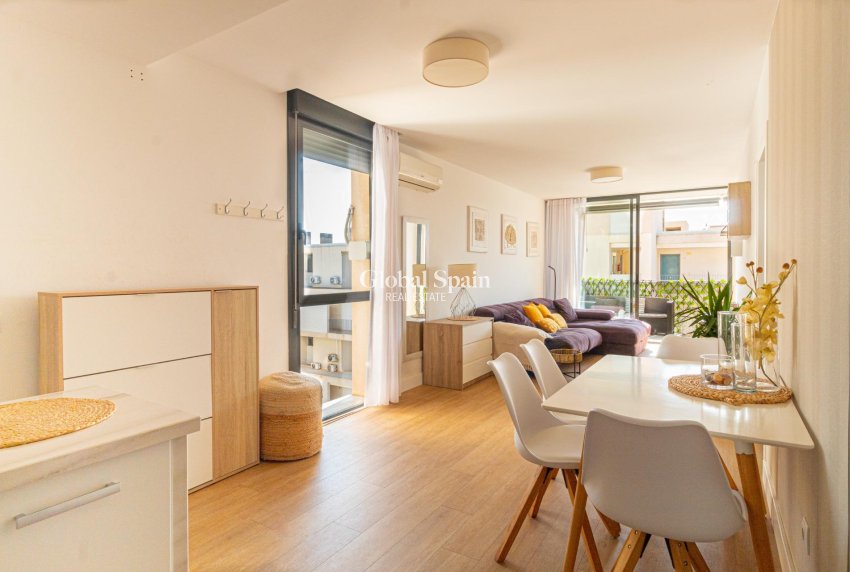 Venta - Apartamento -
ORIHUELA COSTA - Los Dolses