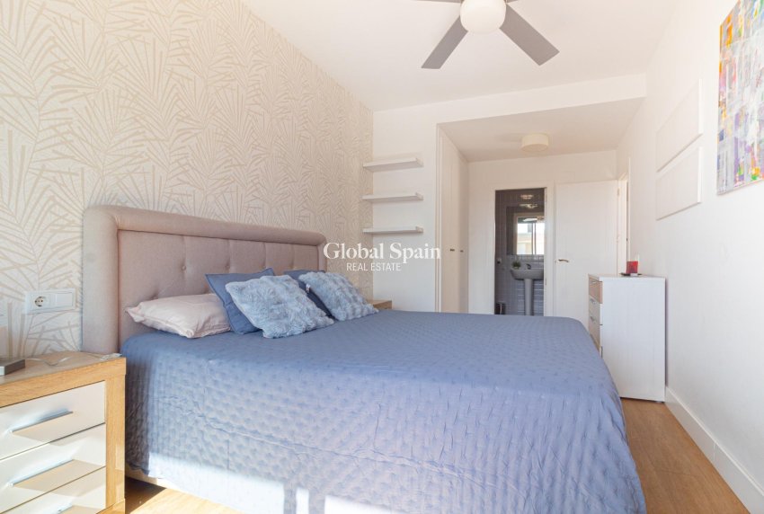 Venta - Apartamento -
ORIHUELA COSTA - Los Dolses