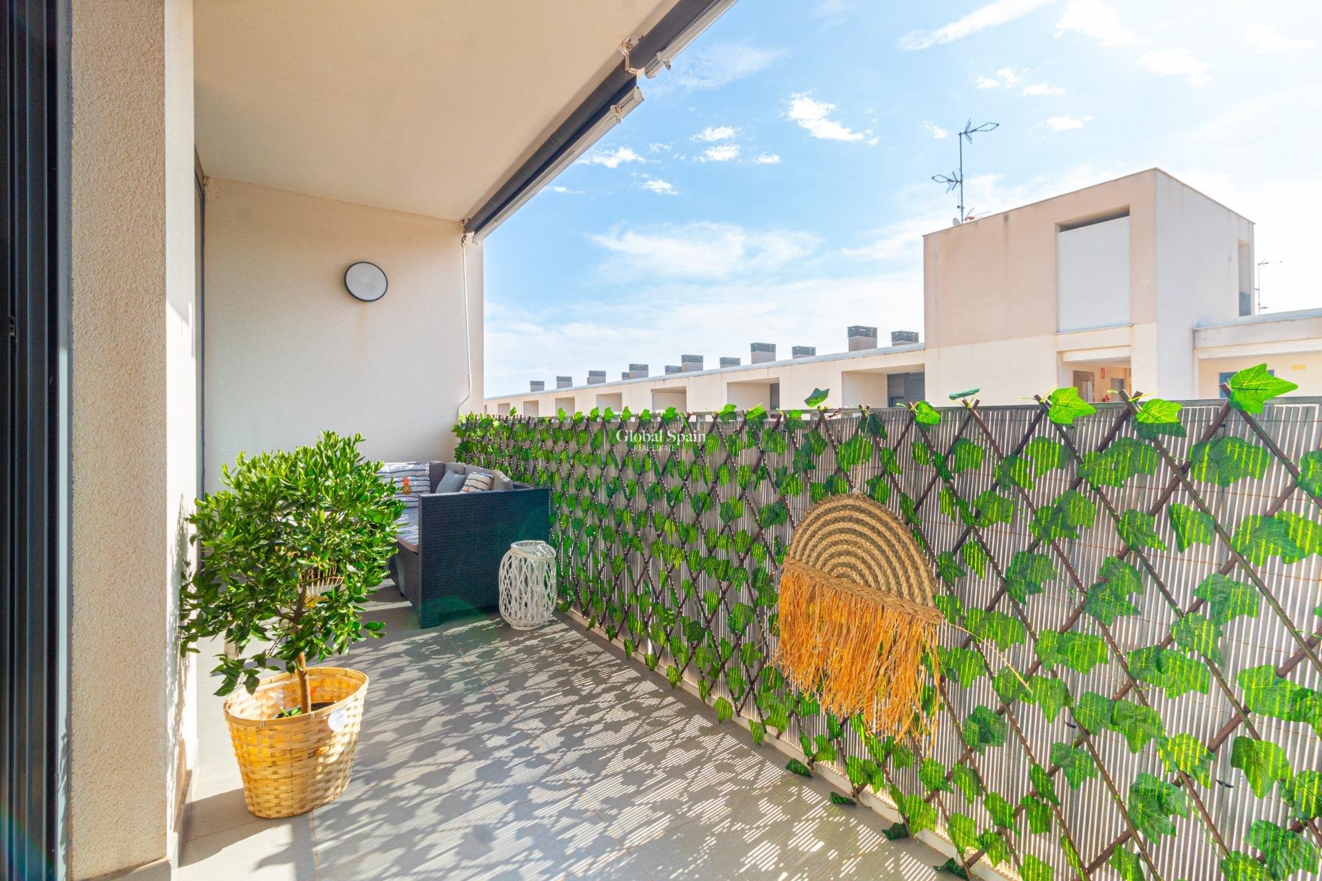 Venta - Apartamento -
ORIHUELA COSTA - Los Dolses