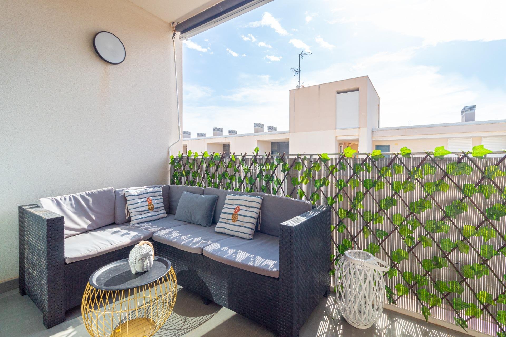 Venta - Apartamento -
ORIHUELA COSTA - Los Dolses
