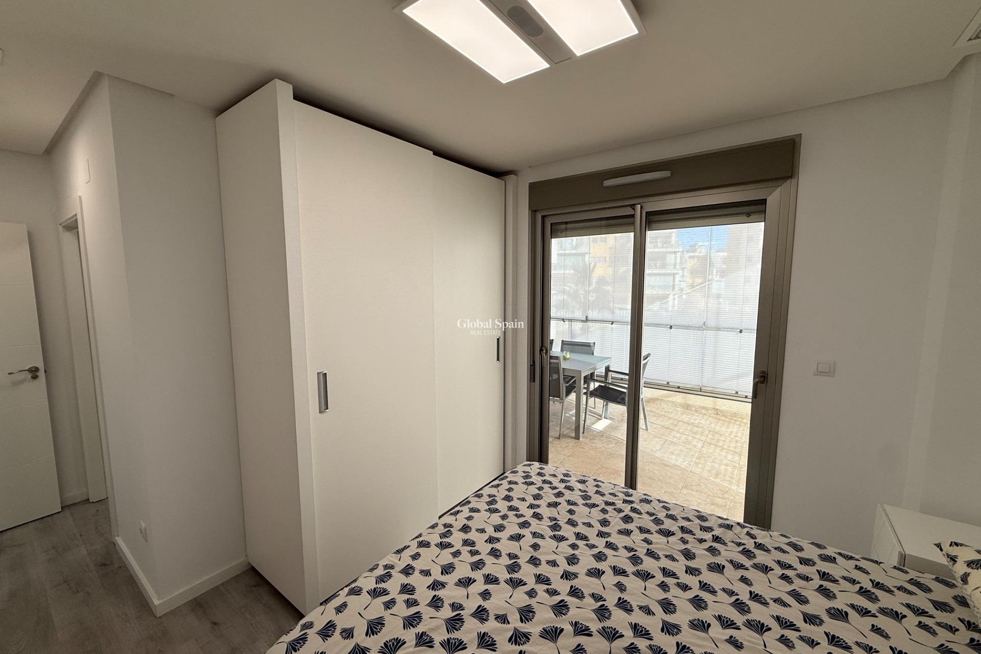 Venta - APARTAMENTO -
ORIHUELA COSTA - Los Dolses