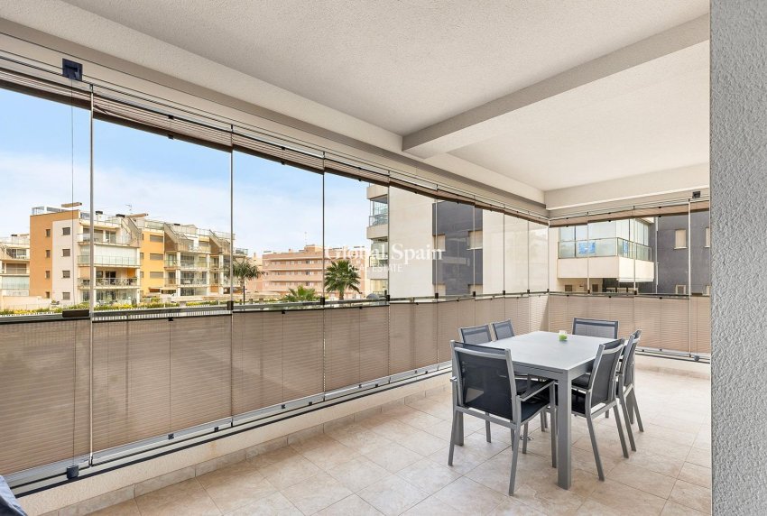 Venta - APARTAMENTO -
ORIHUELA COSTA - Los Dolses