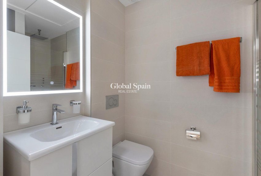 Venta - APARTAMENTO -
ORIHUELA COSTA - Los Dolses