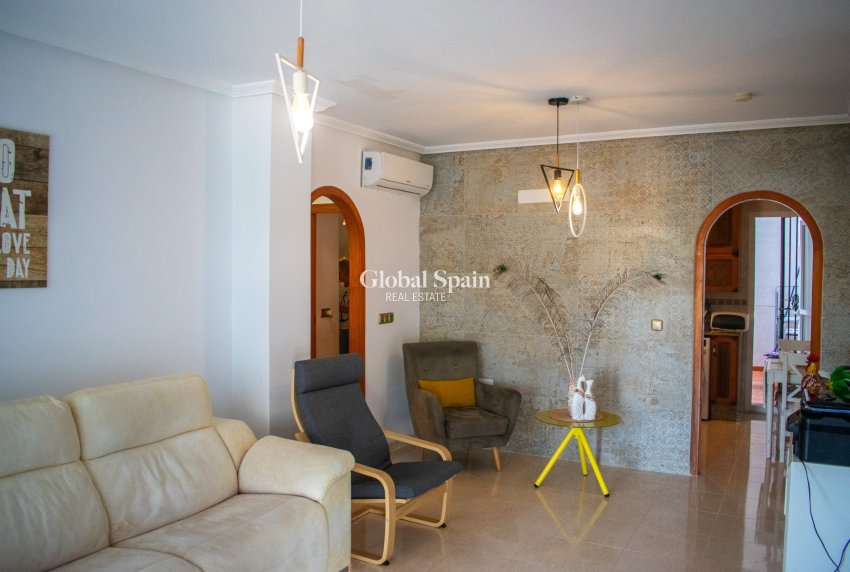 Venta - APARTAMENTO -
ORIHUELA COSTA - Los Dolses