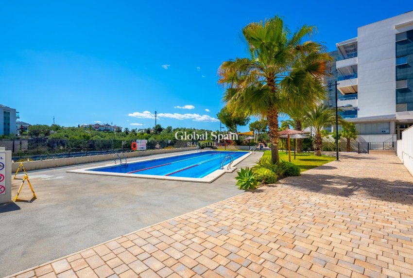 Venta - APARTAMENTO -
ORIHUELA COSTA - Los Dolses