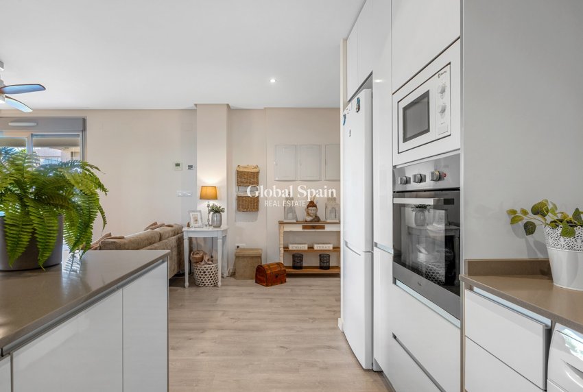 Venta - APARTAMENTO -
ORIHUELA COSTA - Los Dolses