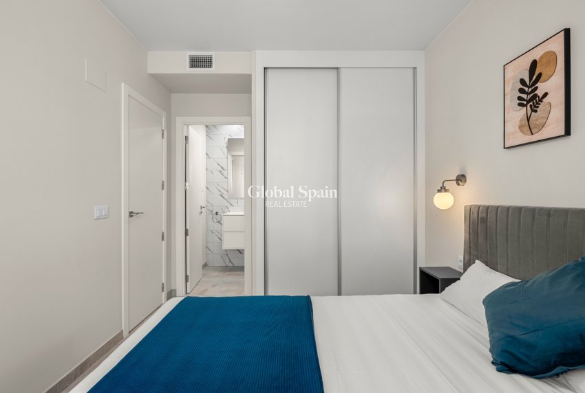 Venta - APARTAMENTO -
ORIHUELA COSTA - Los Dolses