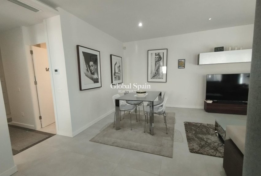 Venta - APARTAMENTO -
ORIHUELA COSTA - Los Dolses