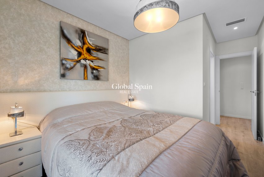 Venta - APARTAMENTO -
ORIHUELA COSTA - Los Dolses