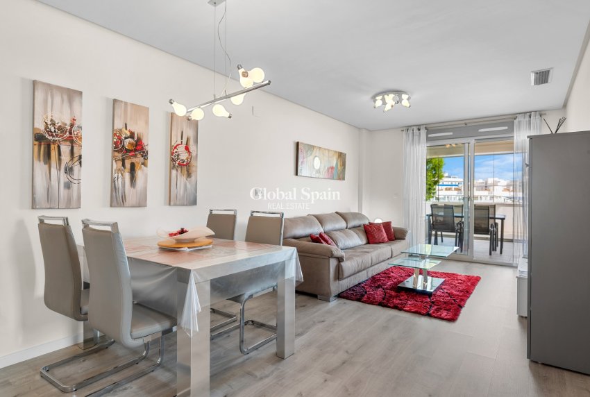 Venta - APARTAMENTO -
ORIHUELA COSTA - Los Dolses