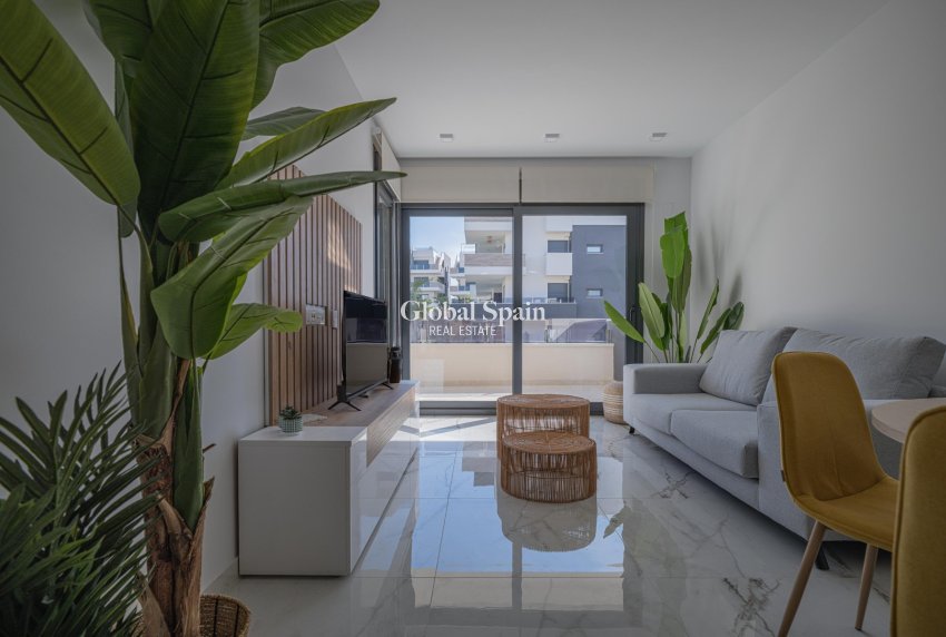 Venta - APARTAMENTO -
ORIHUELA COSTA - Orihuela Costa