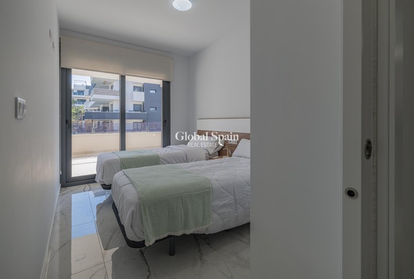 Venta - APARTAMENTO -
ORIHUELA COSTA - Orihuela Costa
