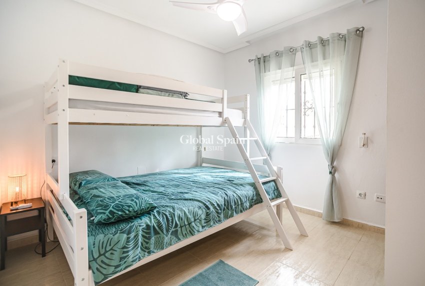 Venta - APARTAMENTO -
ORIHUELA COSTA - Orihuela Costa