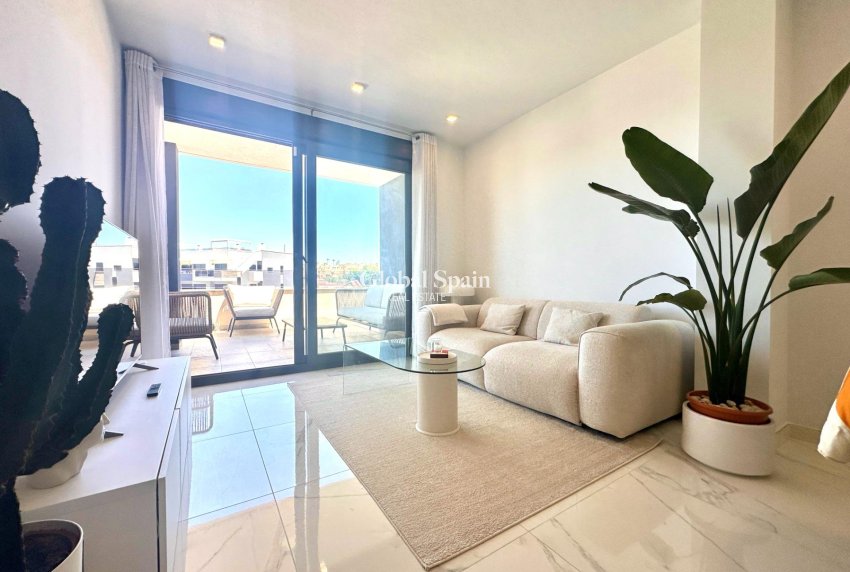 Venta - APARTAMENTO -
ORIHUELA COSTA - Pau 8