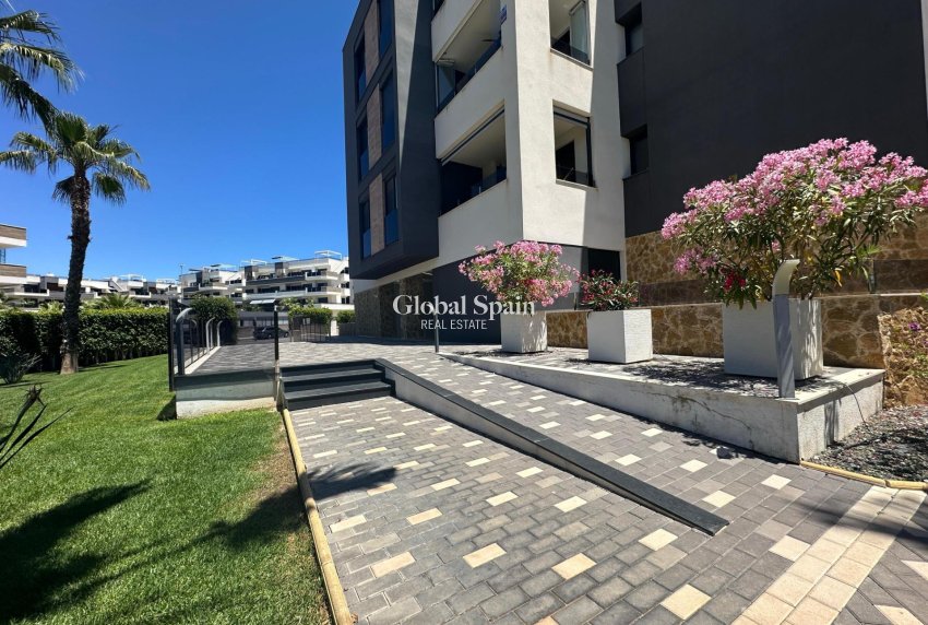 Venta - APARTAMENTO -
ORIHUELA COSTA - Pau 8