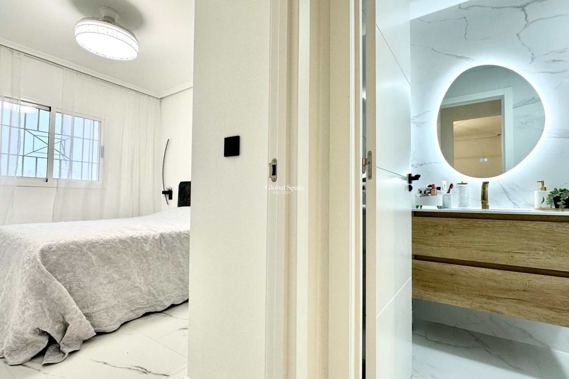 Venta - APARTAMENTO -
ORIHUELA COSTA - Playa Flamenca Norte