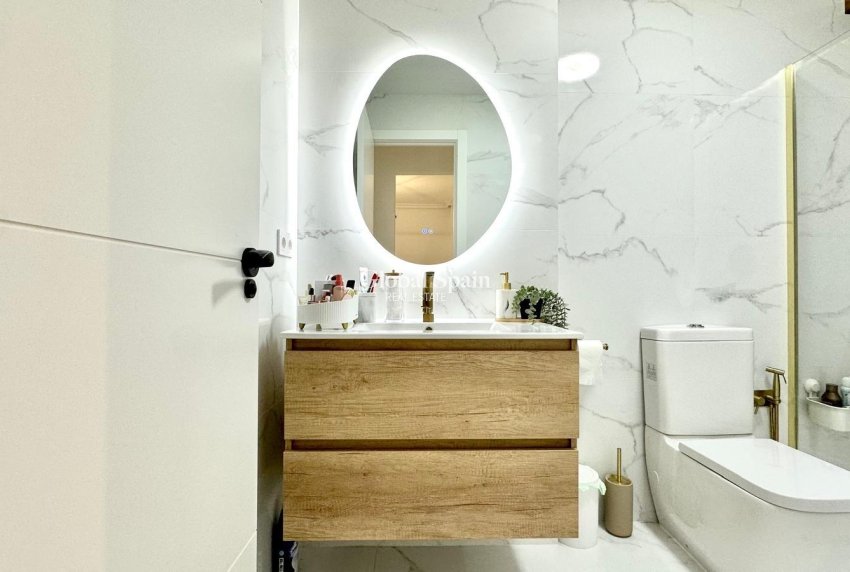 Venta - APARTAMENTO -
ORIHUELA COSTA - Playa Flamenca Norte