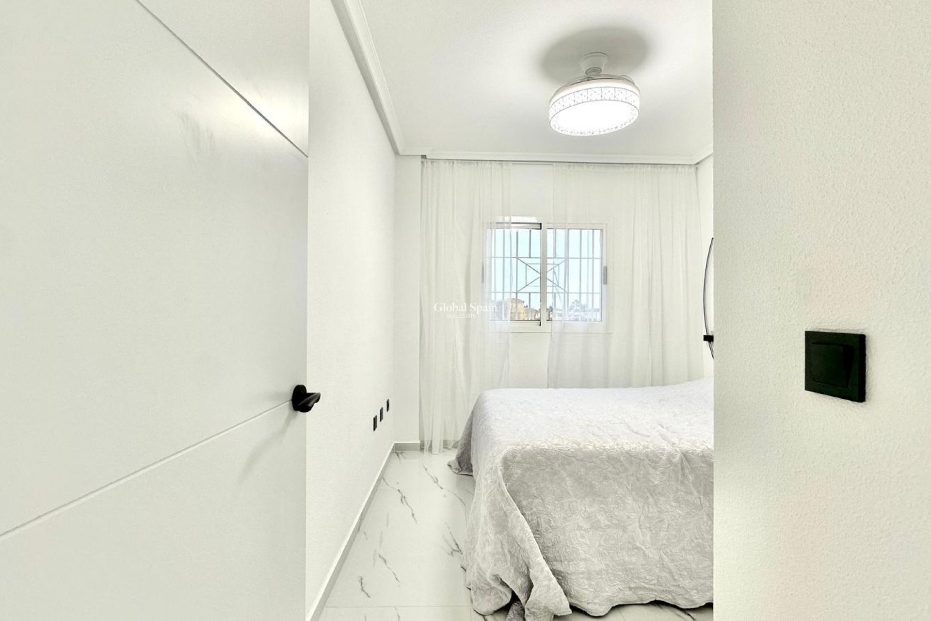 Venta - APARTAMENTO -
ORIHUELA COSTA - Playa Flamenca Norte