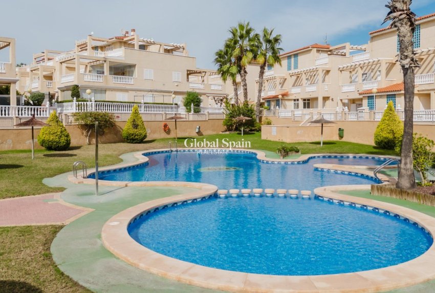 Venta - Apartamento -
ORIHUELA COSTA - Playa Flamenca