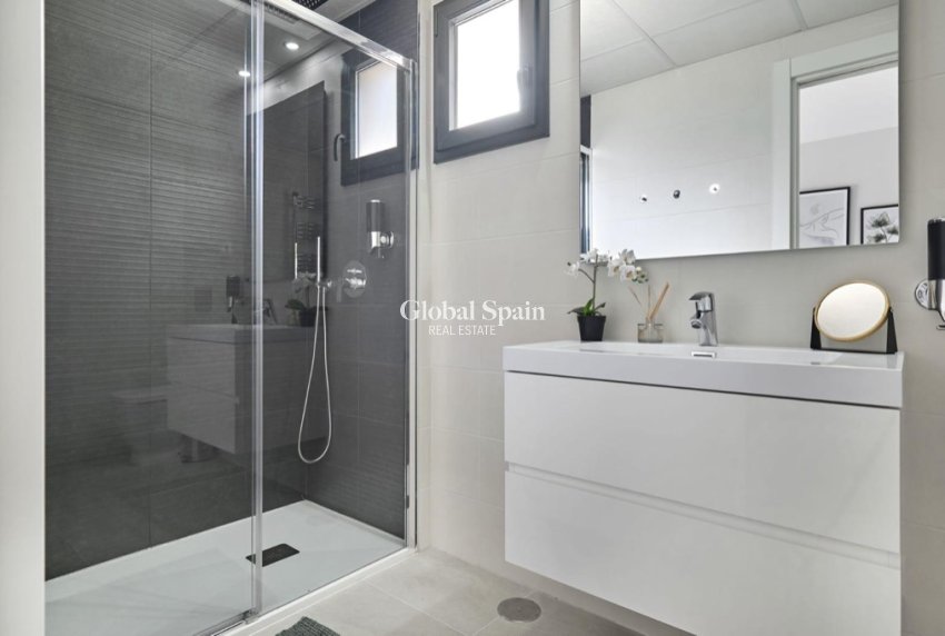 Venta - Apartamento -
ORIHUELA COSTA - Playa Flamenca