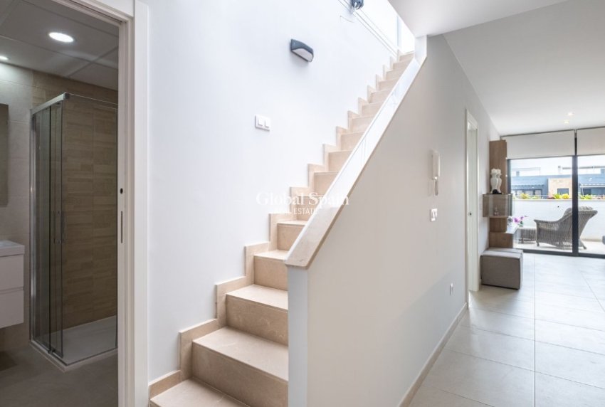 Venta - Apartamento -
ORIHUELA COSTA - Playa Flamenca