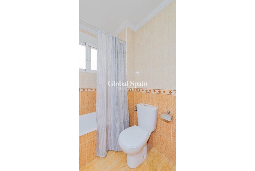 Venta - Apartamento -
ORIHUELA COSTA - Playa Flamenca