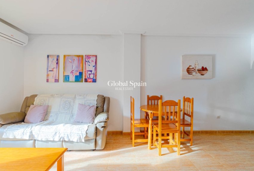 Venta - Apartamento -
ORIHUELA COSTA - Playa Flamenca