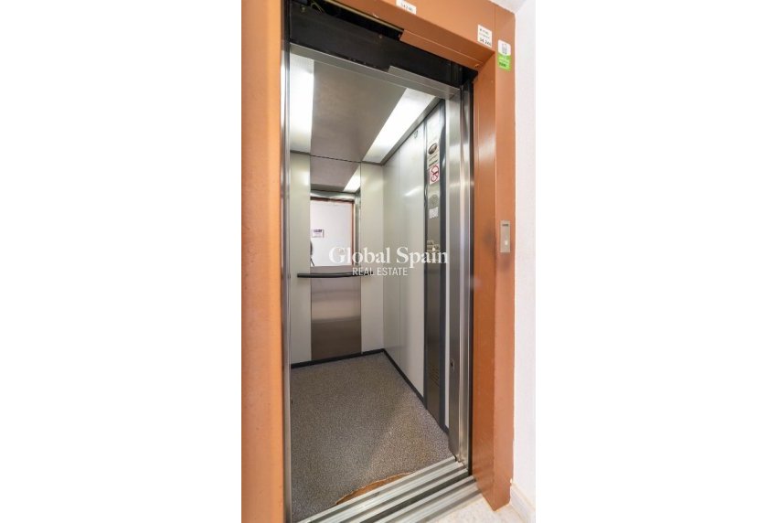 Venta - Apartamento -
ORIHUELA COSTA - Playa Flamenca