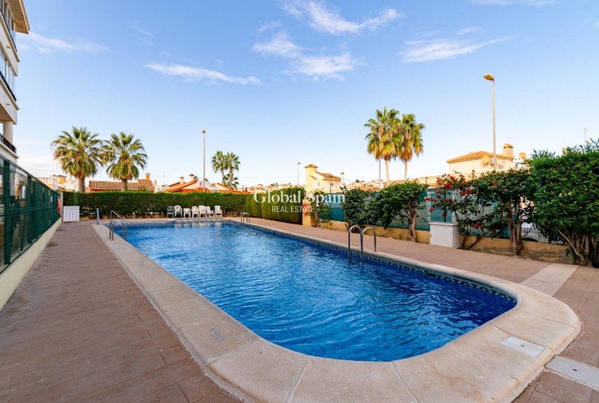 Venta - Apartamento -
ORIHUELA COSTA - Playa Flamenca