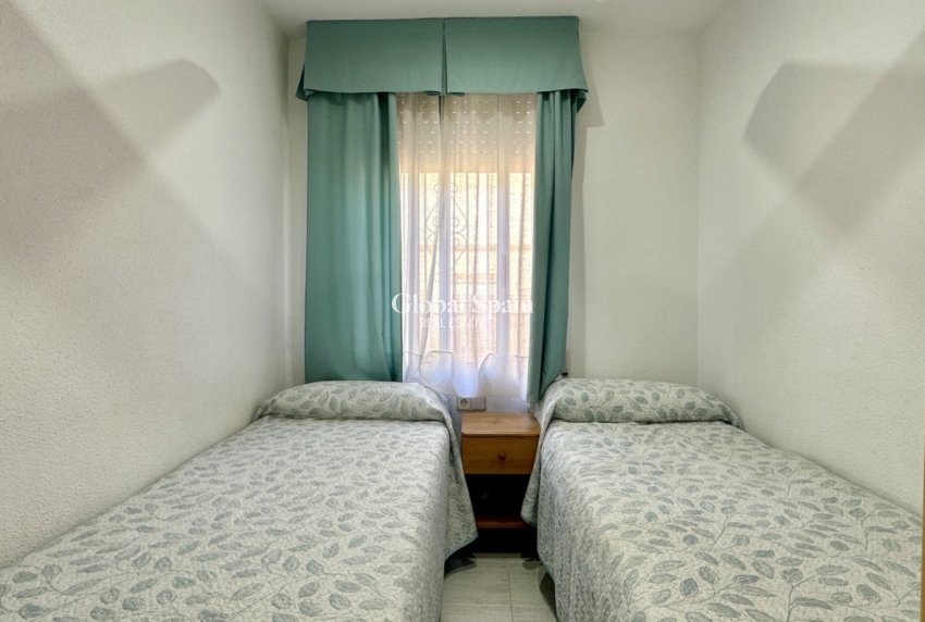 Venta - APARTAMENTO -
ORIHUELA COSTA - Playa Flamenca