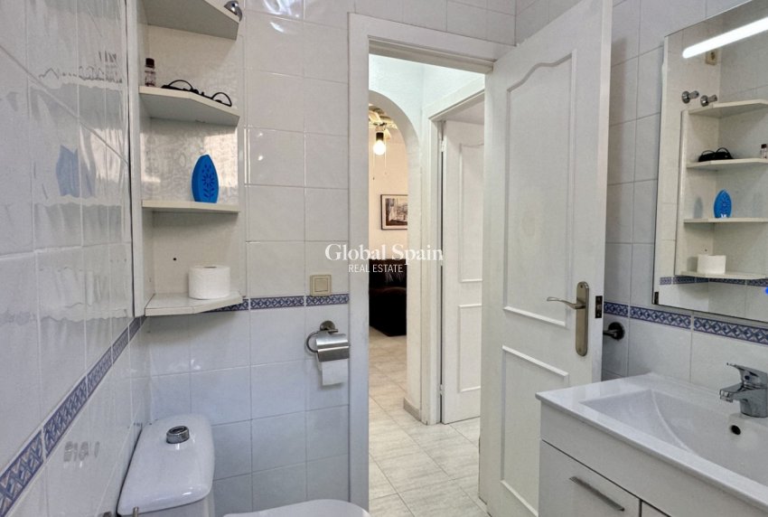 Venta - APARTAMENTO -
ORIHUELA COSTA - Playa Flamenca