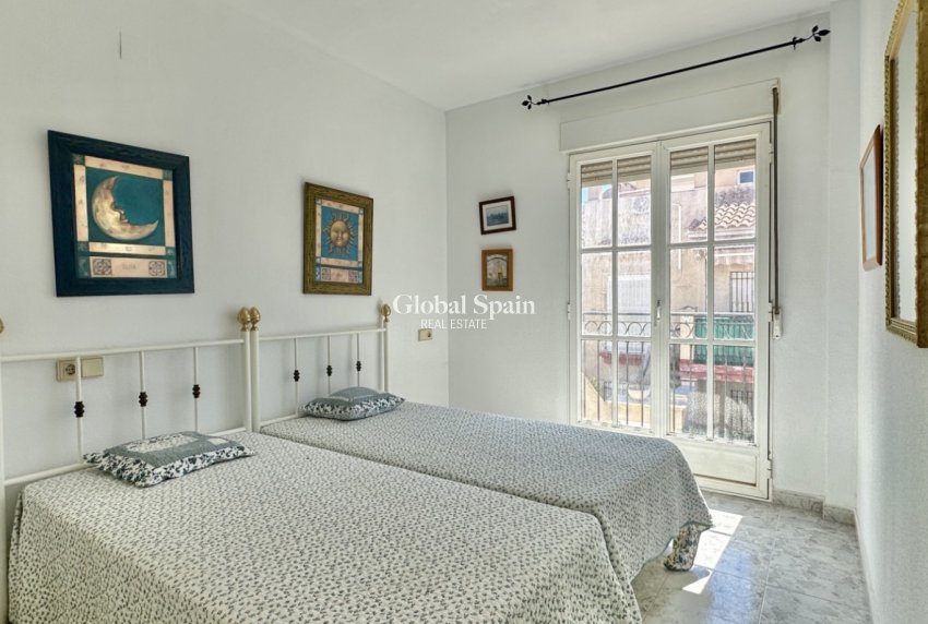 Venta - APARTAMENTO -
ORIHUELA COSTA - Playa Flamenca