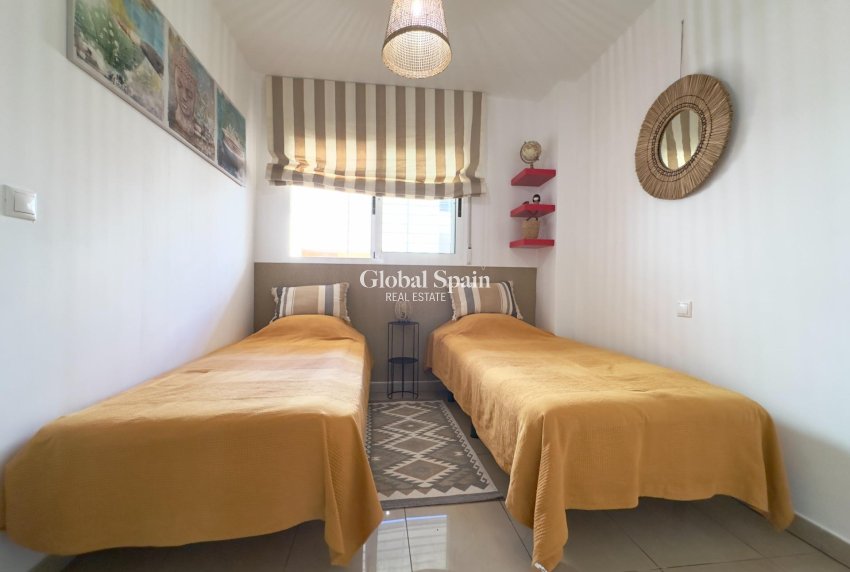 Venta - APARTAMENTO -
ORIHUELA COSTA - Playa Flamenca