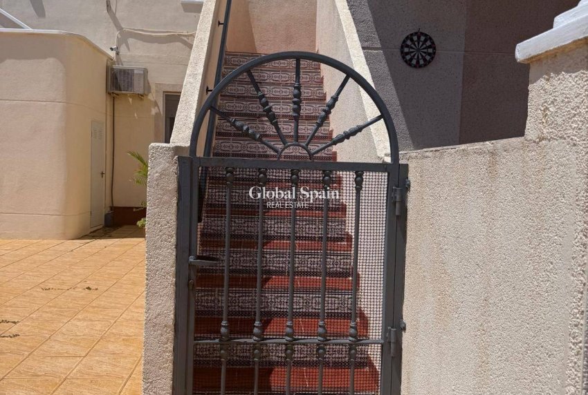 Venta - APARTAMENTO -
ORIHUELA COSTA - Playa Flamenca