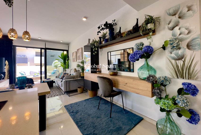 Venta - APARTAMENTO -
ORIHUELA COSTA - Playa Flamenca