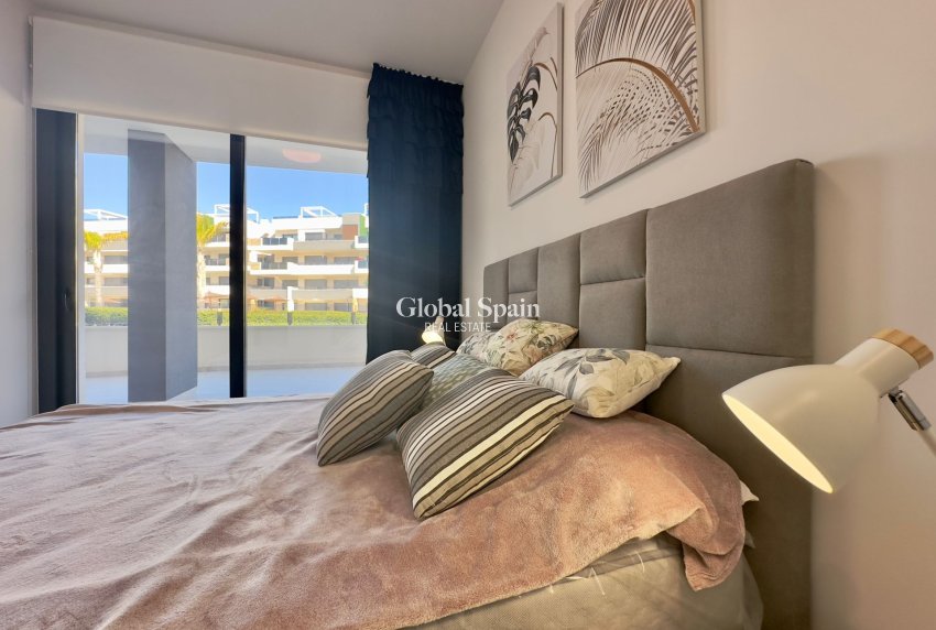 Venta - APARTAMENTO -
ORIHUELA COSTA - Playa Flamenca