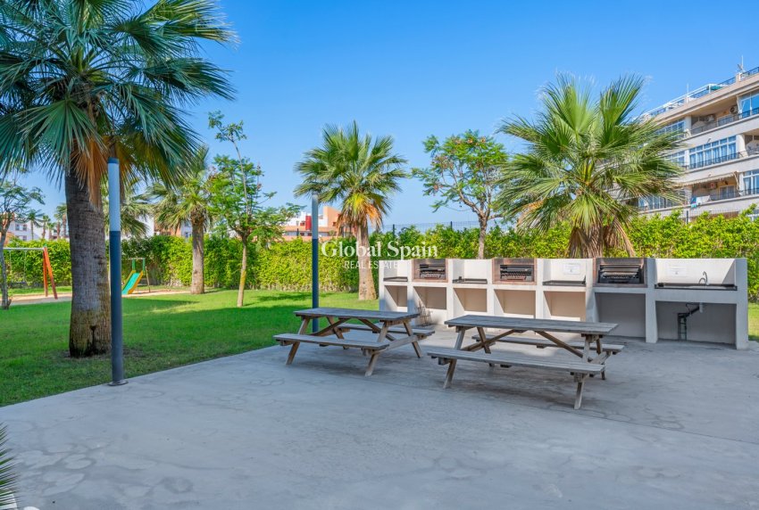 Venta - APARTAMENTO -
ORIHUELA COSTA - Playa Flamenca