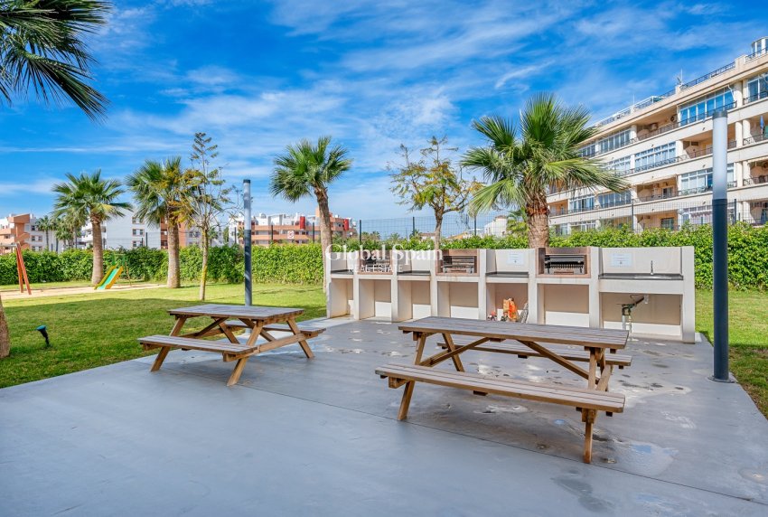 Venta - APARTAMENTO -
ORIHUELA COSTA - Playa Flamenca