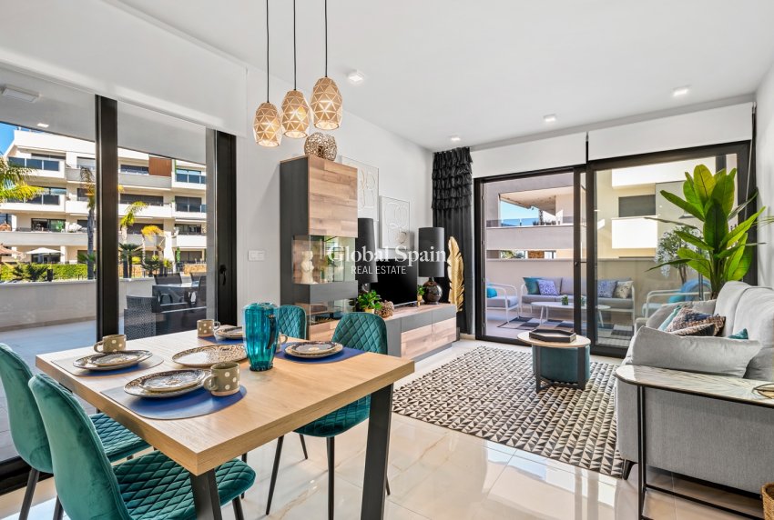 Venta - APARTAMENTO -
ORIHUELA COSTA - Playa Flamenca