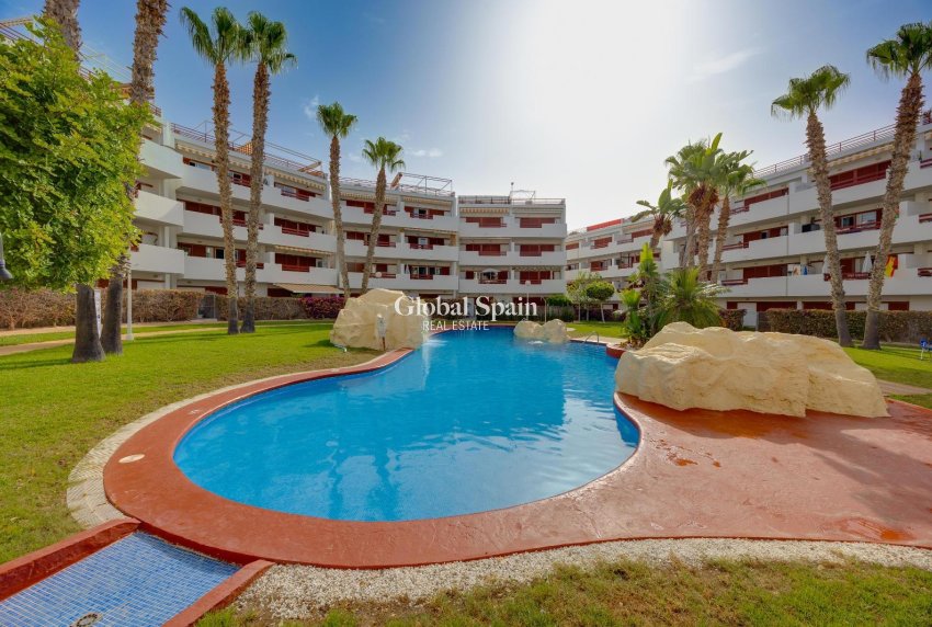 Venta - APARTAMENTO -
ORIHUELA COSTA - Playa Flamenca