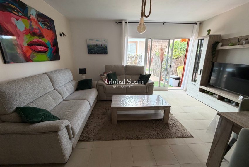 Venta - APARTAMENTO -
ORIHUELA COSTA - Playa Flamenca