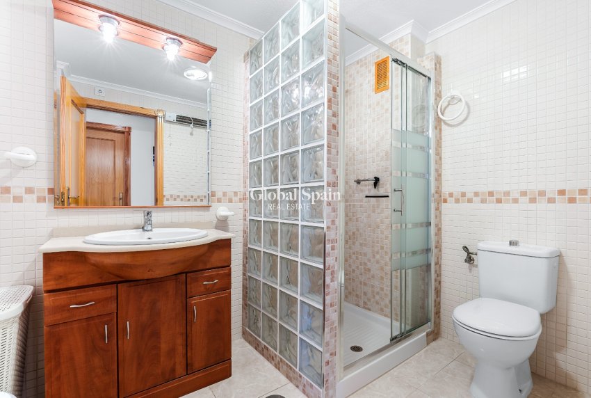Venta - APARTAMENTO -
ORIHUELA COSTA - Playa Flamenca
