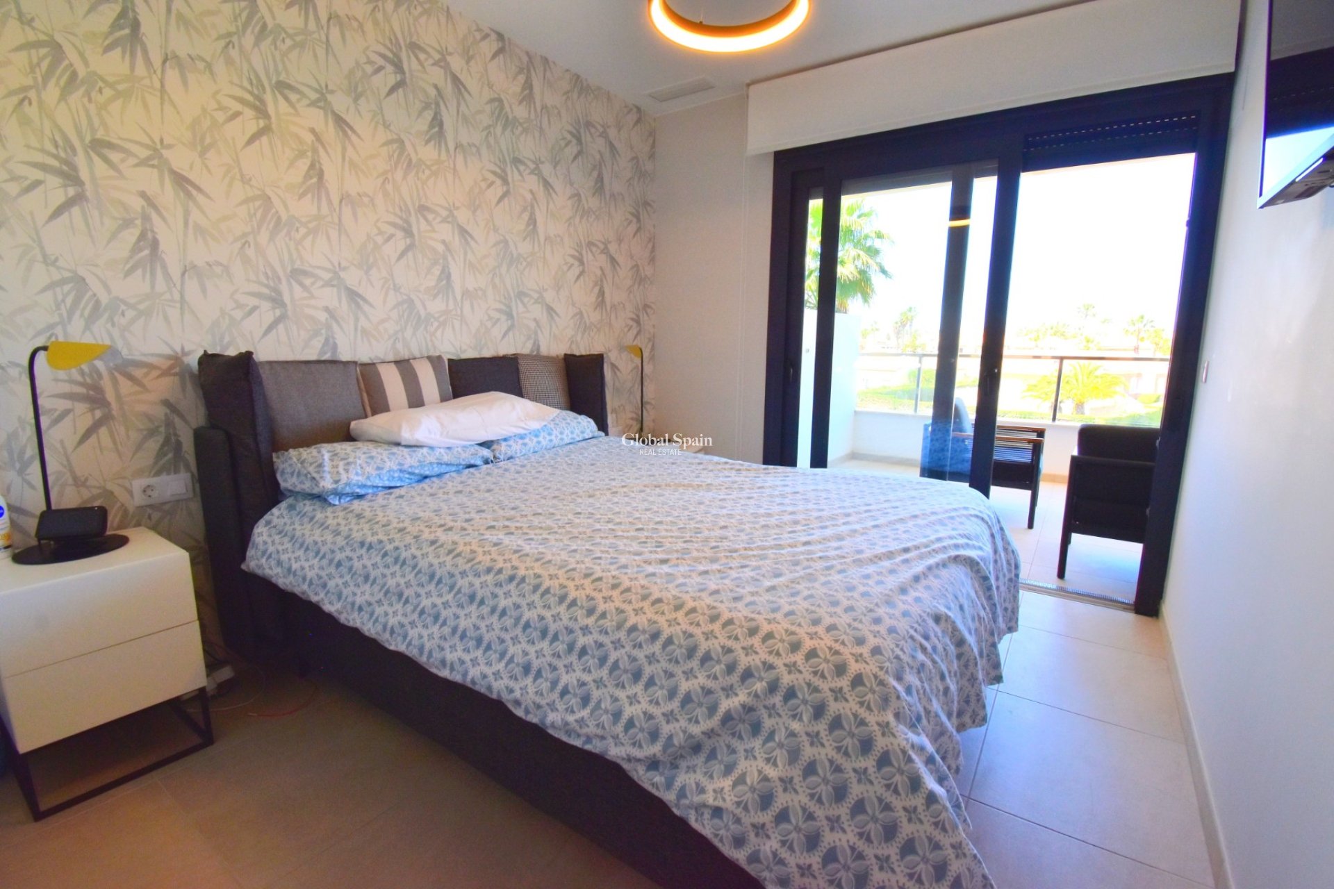 Venta - APARTAMENTO -
Orihuela Costa - Playa Flamenca