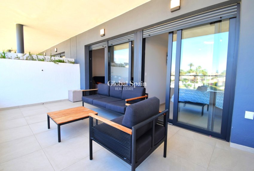 Venta - APARTAMENTO -
Orihuela Costa - Playa Flamenca