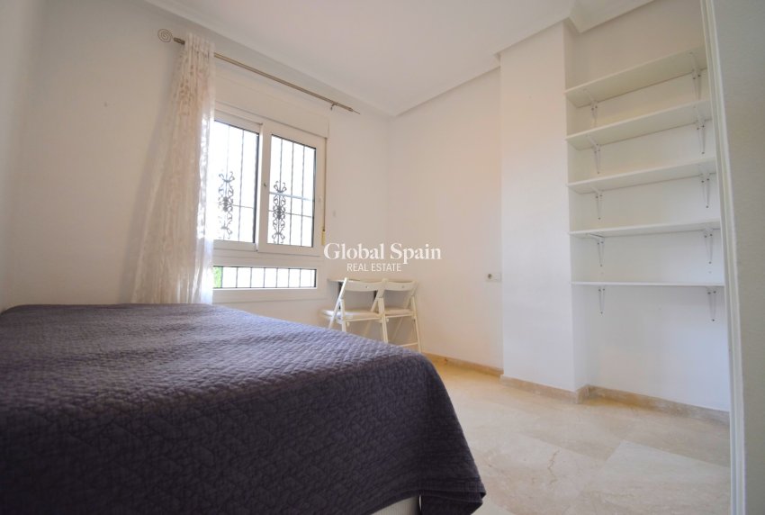 Venta - APARTAMENTO -
Orihuela Costa - Playa Flamenca