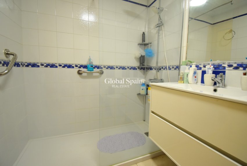 Venta - APARTAMENTO -
Orihuela Costa - Playa Flamenca
