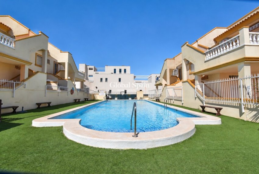 Venta - APARTAMENTO -
ORIHUELA COSTA - Playa Flamenca