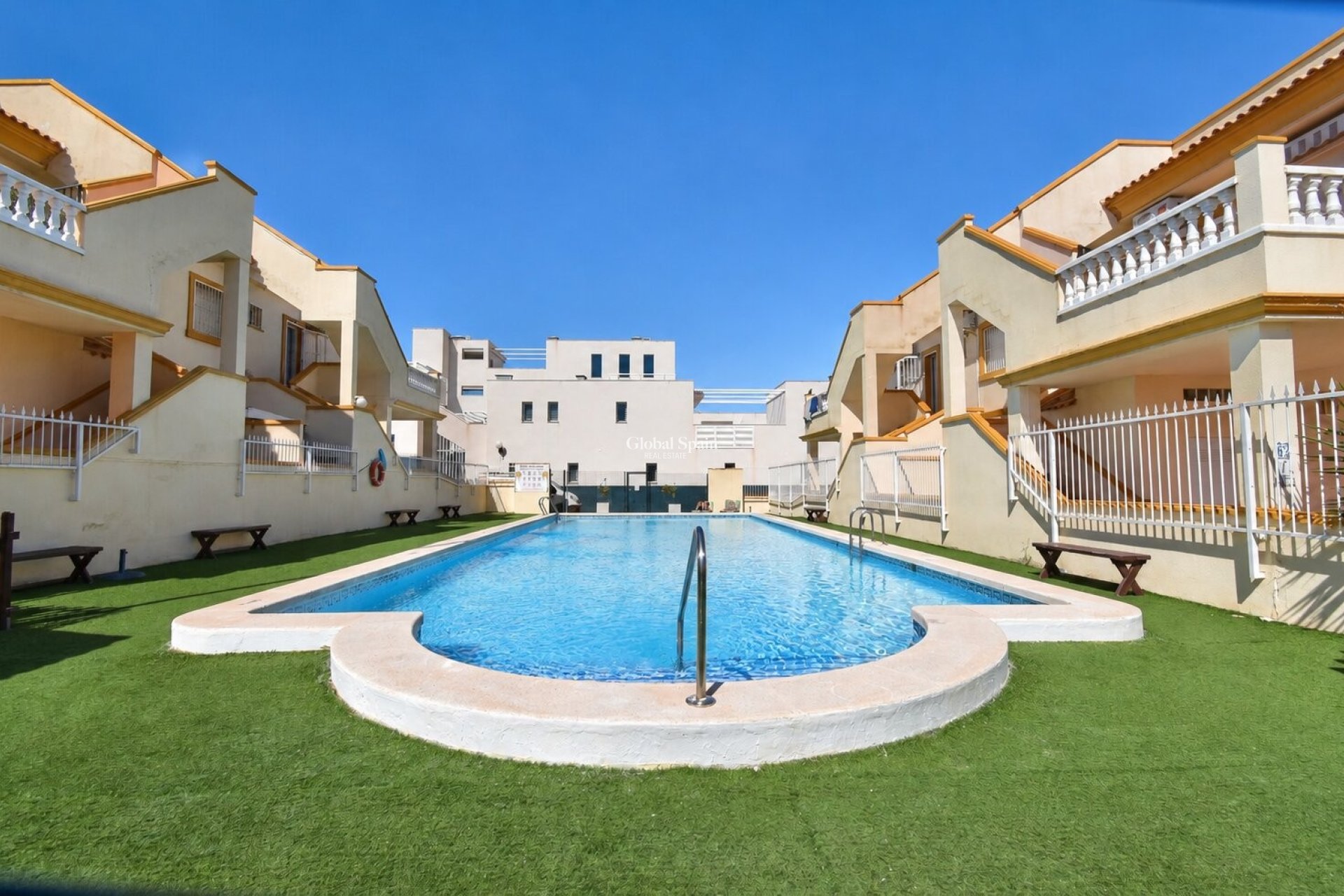 Venta - APARTAMENTO -
ORIHUELA COSTA - Playa Flamenca