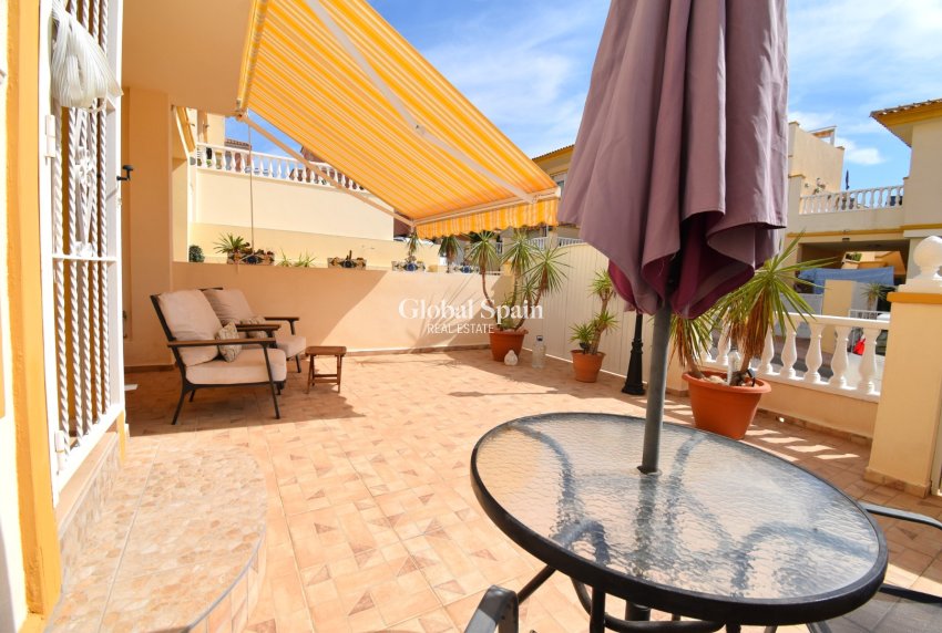 Venta - APARTAMENTO -
ORIHUELA COSTA - Playa Flamenca
